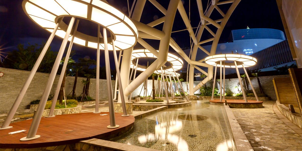 Spa Land outdoor area · Official Shinsegae photo
