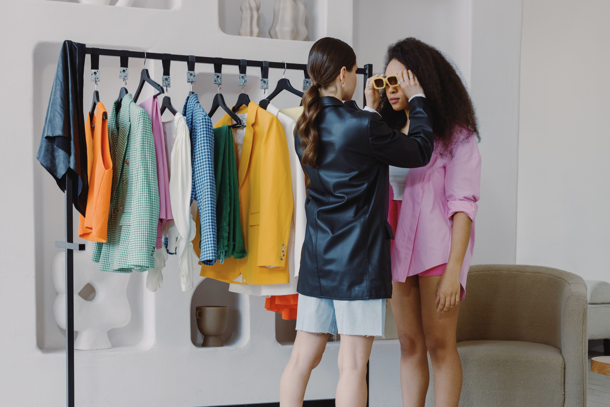 Styling clothes and sunglasses together